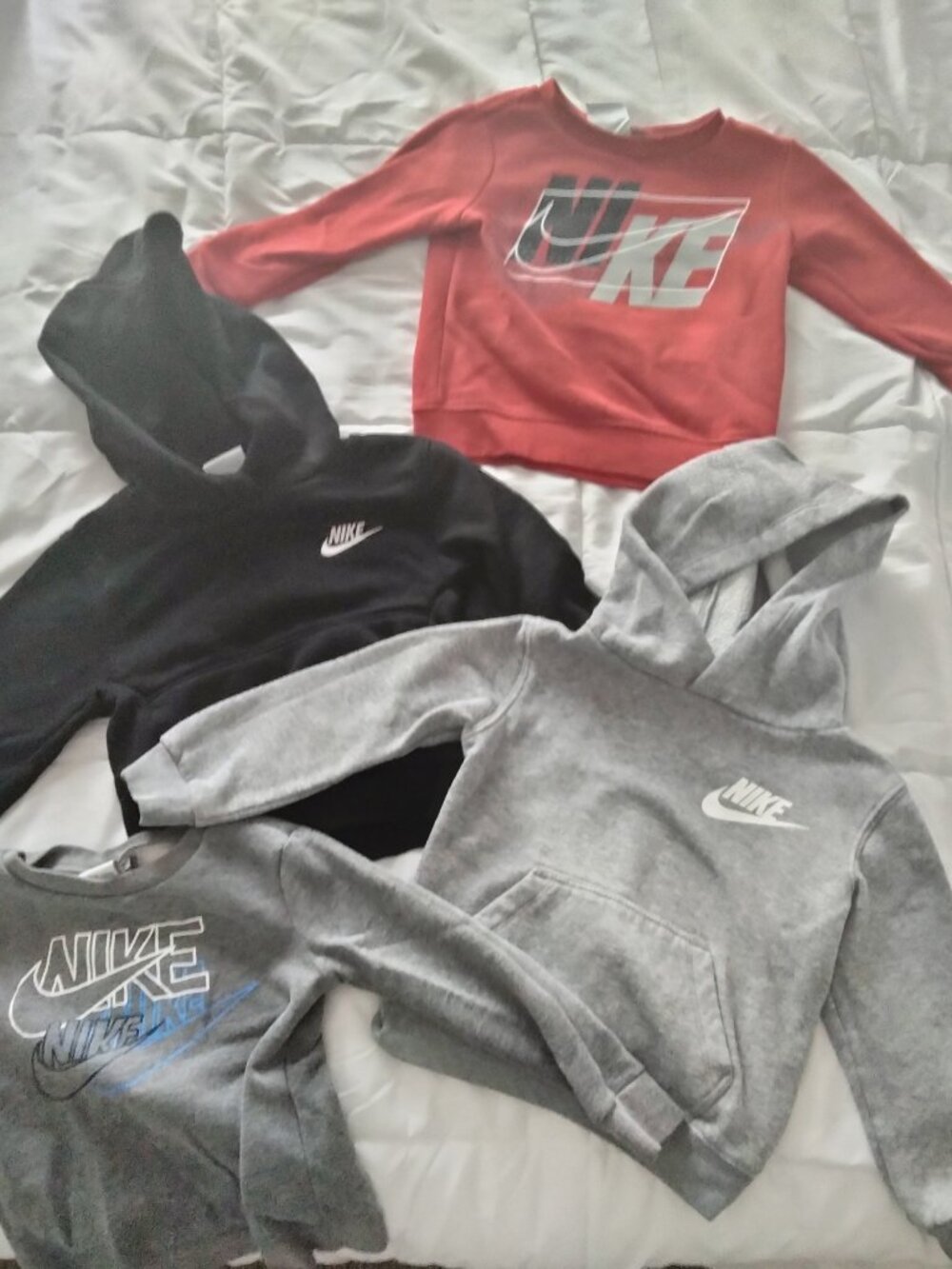 Nike bundle - Picture 2 of 2